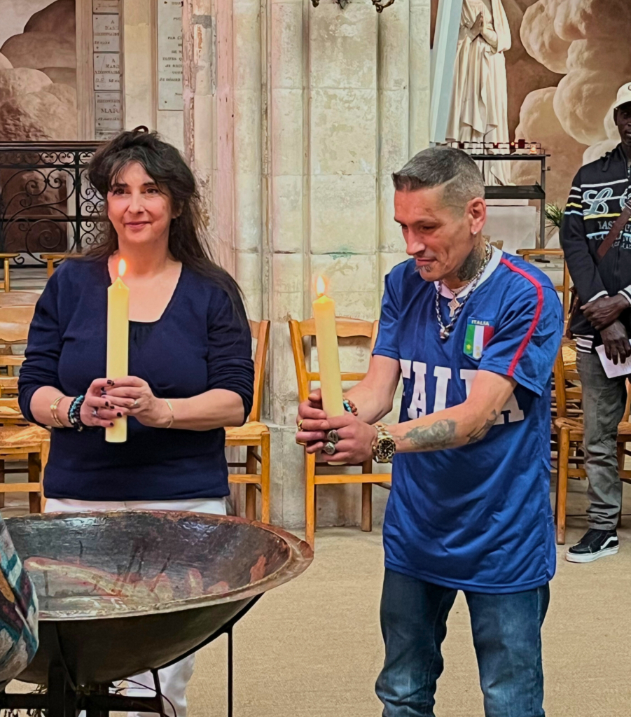 Baptême Véronique et David à Saint-Leu-Saint Gilles, accompagné des Captifs pendant la prière de rue