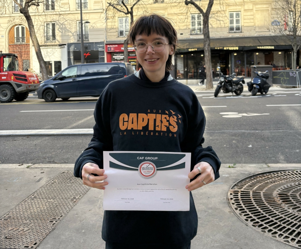 Aux captifs, la libération Association précarité et prostitution Caf America (2)