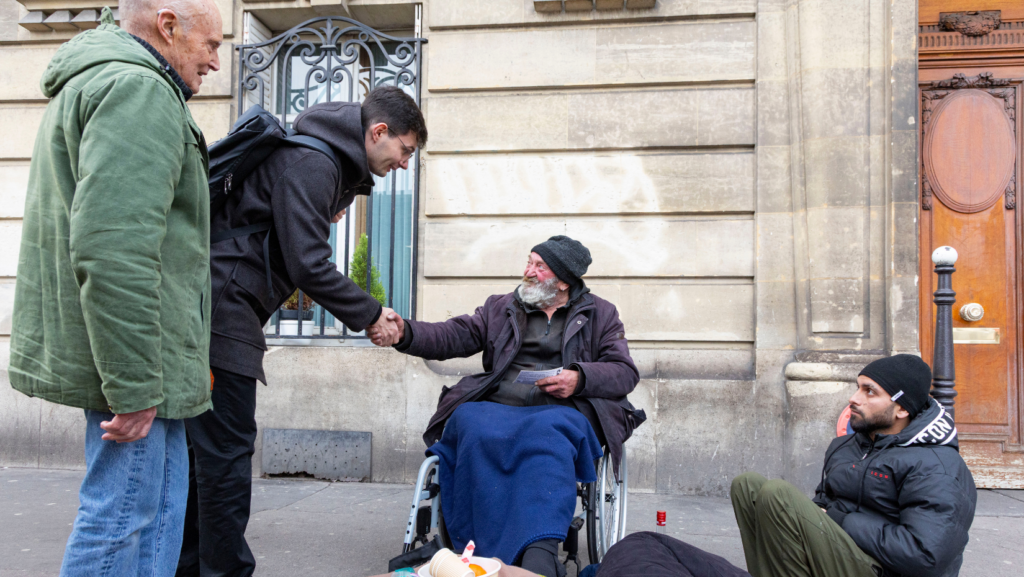 témoignage bénévole aux captifs la libération maraude tournée rue mains nues